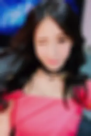 黑涩会美眉黄乔歆 沙滩大秀性感比基尼