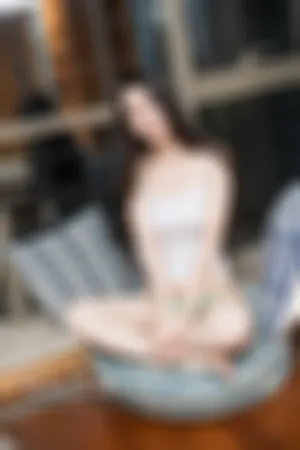 [TouTiao]头条女神 2017.06.05 真空白丝袜