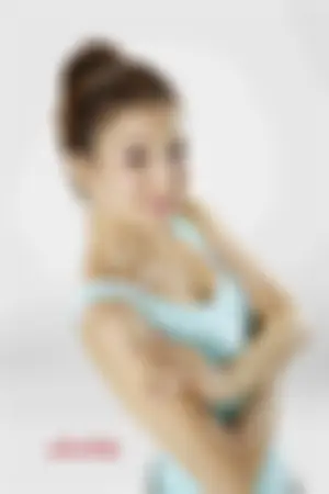 韩国气质美女尹世雅写真美图