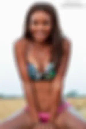 美国黑珍珠 体育画报比基尼写真