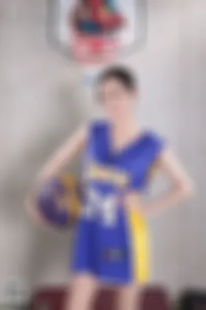 [LIGUI]丽柜 2017.07.12 健身房蓝球少女丝足