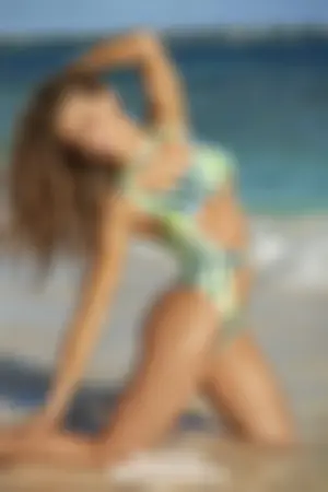 2017年体育画报泳装特辑