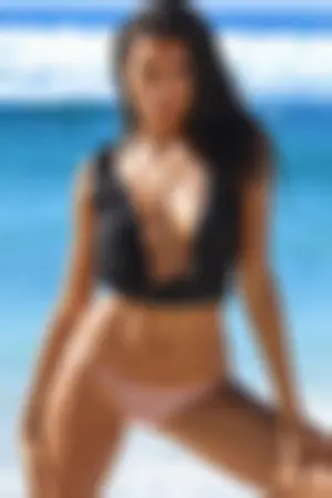 凯莉·葛尔2017年体育画报泳装写真