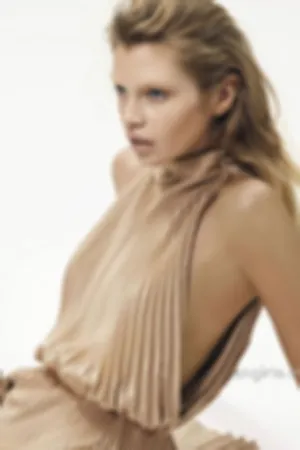 维密天使 冷艳性感IG私房照