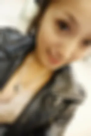 台北西门町的美女美发师性感自拍生活照