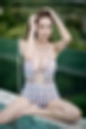 泰国美人Aumamii Upaiprom泳装出镜美图