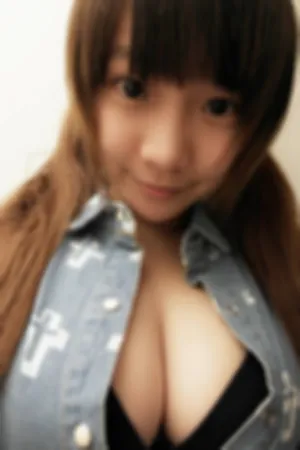 童颜巨乳台湾正妹 性感爆乳生活自拍照