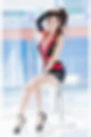 南韩御姐车模哈渌 知性气质浑然天成