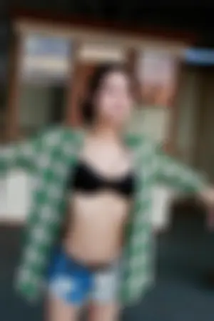 古铜小恶魔 从辣妹到清纯少女 海量私照