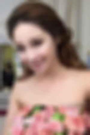 魅惑小妖精梓薰 性感蛮腰天生丽质