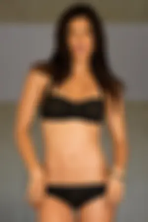 Rachel Barnes 8款比基尼写真图片集