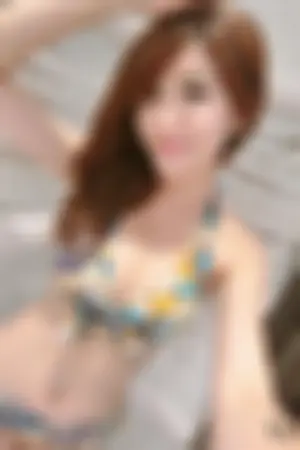 最性感主持人小蓁蓁 甜美笑容征服台下观众