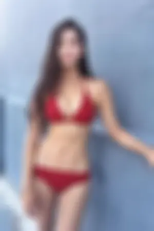 忧郁系正妹 马甲线配上葫芦腰