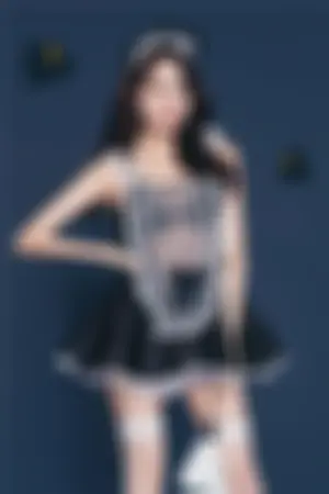 金敏英 万圣节情趣服美图