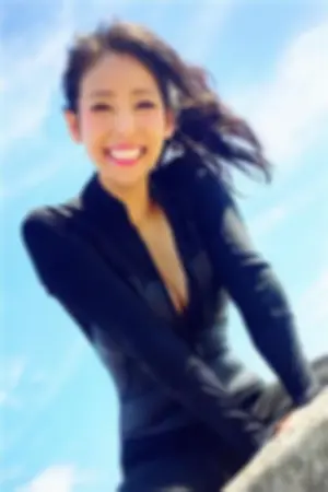 上山又下海！运动正妹 紧身衣好迷人