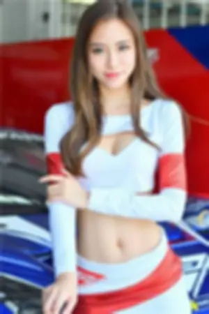 大马车模 ，性感俏佳人