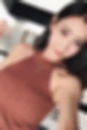 台湾气质空姐 笑容甜美又胸大腿长