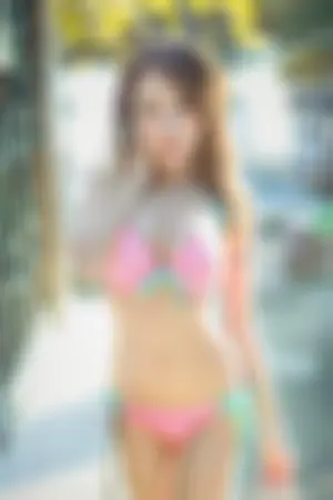 香港辣模陈嘉仪 重新演绎工作时尚