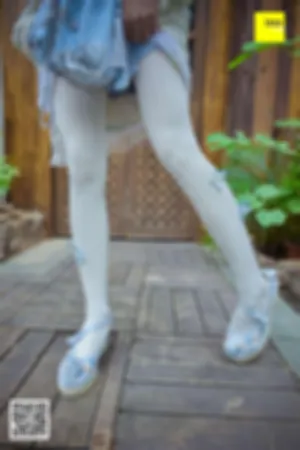 [IESS异思趣向]丝享家 2017.12.11 No.122 汉服绣花鞋白色袜