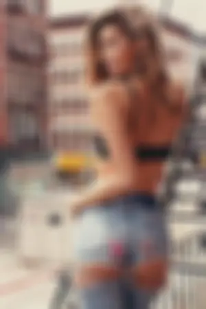 路人福利满天飞！ 天使颜逛大街