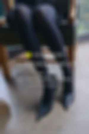 [IESS异思趣向]丝足便当 2018.02.02 No.195 50D厚黑丝和超尖头高跟