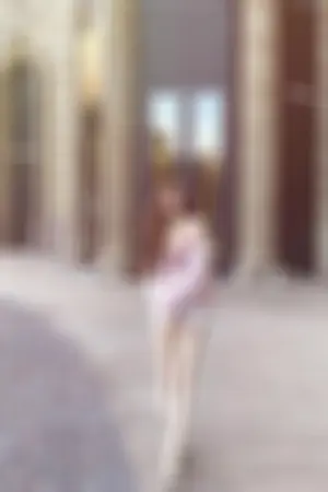 台湾极品校花 肤白腿长的魔鬼身材