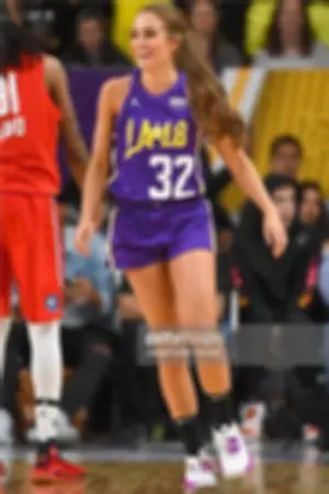Rachel DeMita 颜艺俱佳的美女篮球主播