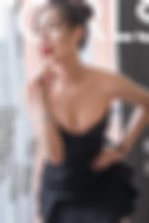 [TouTiao]头条女神 2018.03.29 黑裙丽人