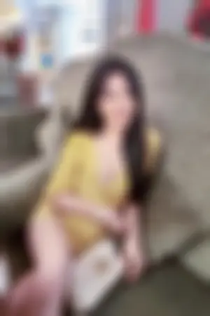 强大反差萌！超萌小甜心拥「深沟长腿」