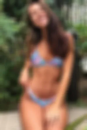 已恋爱！天使颜正妹魅惑眼神性感值破表