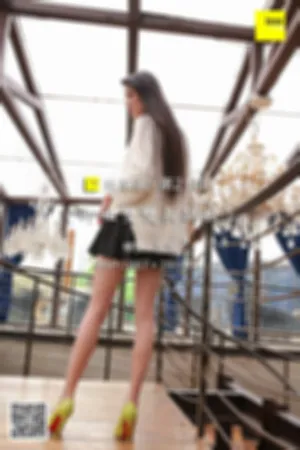 [IESS异思趣向]丝享家 2018.04.13 No.210 御姐双双长腿杀