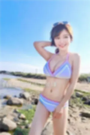 最新比基尼照 超完美身材真在太不科学