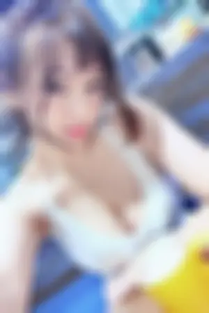 台湾短发妹言兒Yen 火辣的身材太逼人