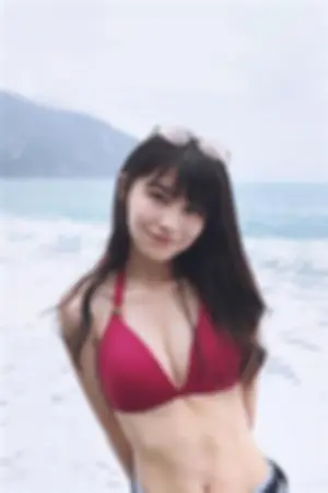 成大小清新学姐罗珮恩 火红比基尼甜美迷人