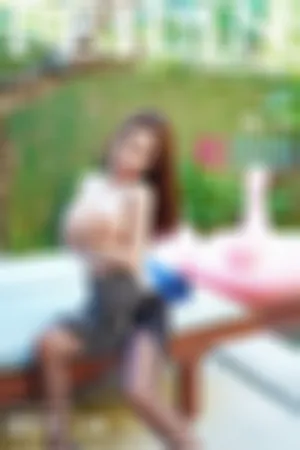 [FEILIN]嗲囡囡 2018.07.17 VOL.152 ol黑丝装扮菲律宾旅拍第二套写真