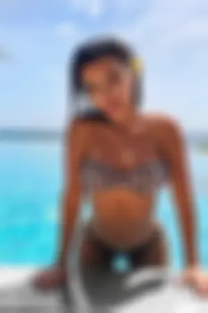 陷进去啦！电眼美眉「Tanya Alijani」魅惑值瞬间封顶