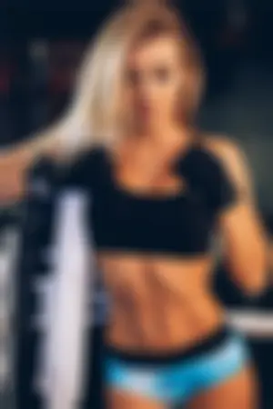 的性感小蛮腰 诱人曲线一看就立刻上火