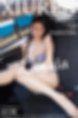 [XiuRen]秀人网 2018.08.23 No.1149 室外车拍丝袜系列写真