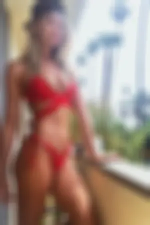 Melody Rae 一秒入魂！比基尼甜心超叛逆