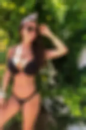 Mini Jello 超级夸张的身材曲线