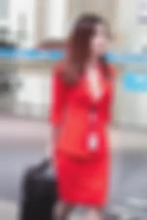 亚航正妹空姐 ，偷拍照网络疯传意外爆红