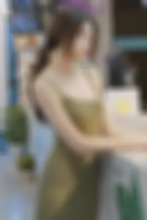 大马正妹 ，修长美腿低胸超迷人