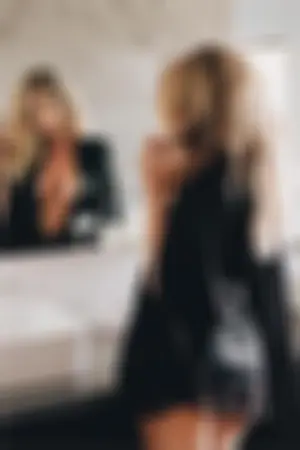 Sarah Rollins 与大地融为一体原始味浓炸了