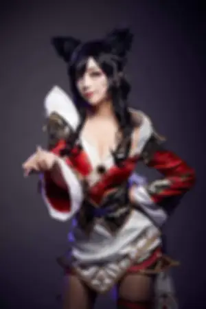 韩国妹纸Cos LOL KDA卡莎性感还原“胸残”萌爆