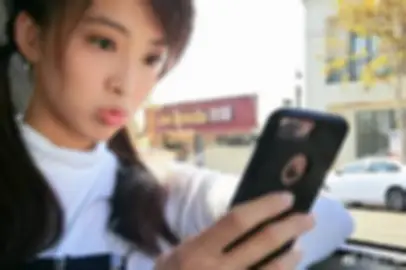 欢乐喜剧人张云雷助演长腿大莲妹妹微博写真