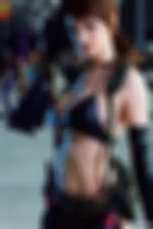 俄妹COS 合金装备5：幻痛 静静版狙击雪狼 开胸配大枪的会心一击