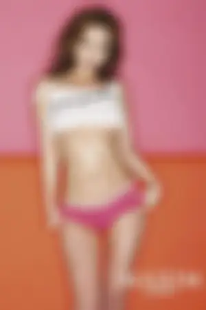 韩国尤物MAXIN Korean杂志写真 直播性感截图