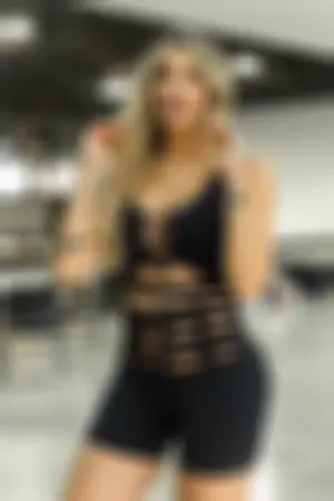 Melina Ram #237;rez Serna 来自哥伦比亚的姐姐诱惑