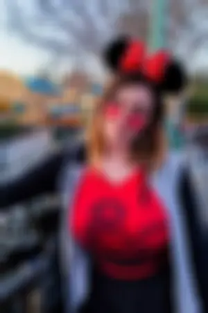 外国直播主 ，肉感还是肥大婶？