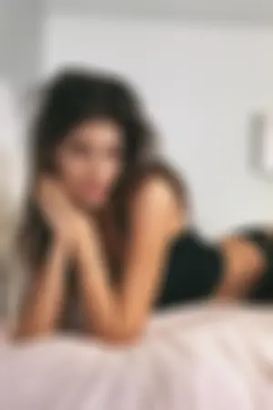 电眼女王「性感床照曝光」慵懒又迷茫勾引不断